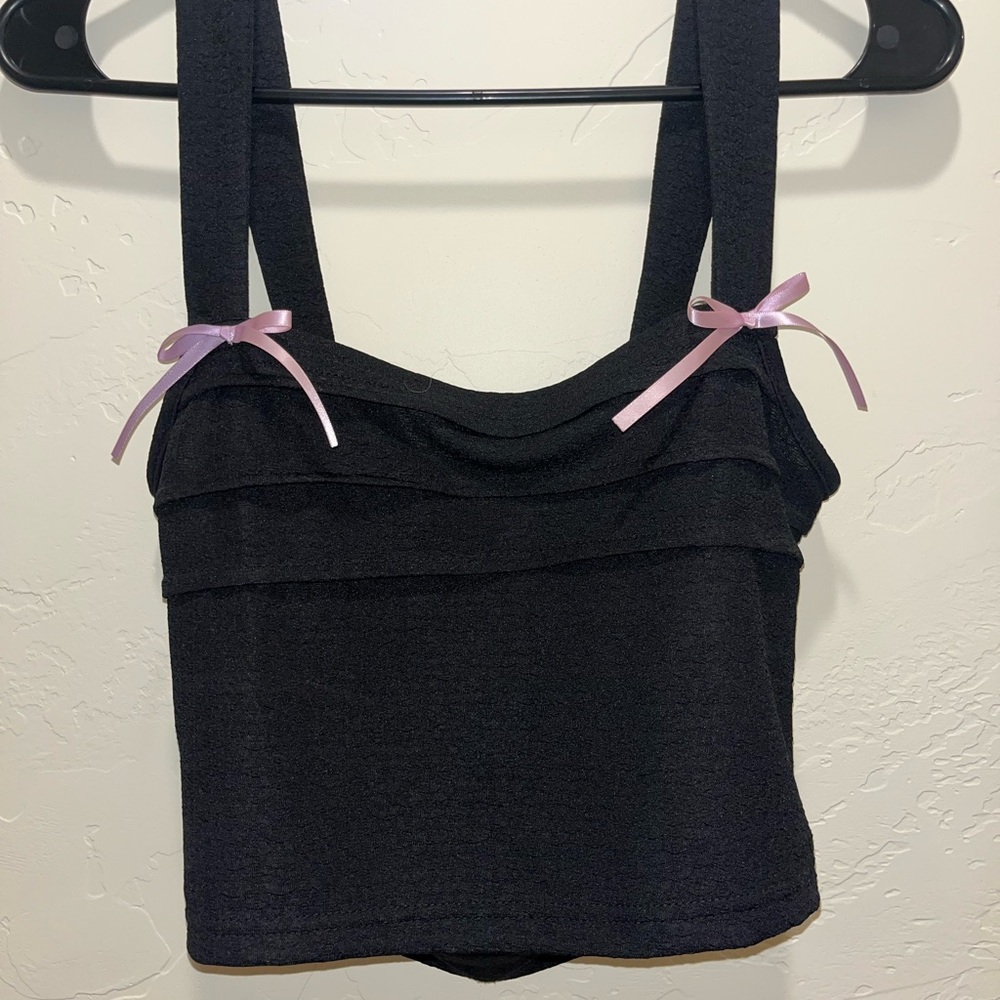 SHEIN Black Tank Top with Pink Accents
